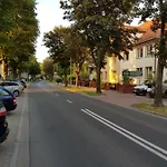 Δωμάτια σε οικογενειακή κατοικία Kawalerka - Parking - Moniuszki 20 - 10 Min Do Plazy Świnoujście